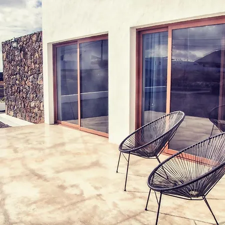 Casa De La Nobleza Guest House Tinajo Exterior photo