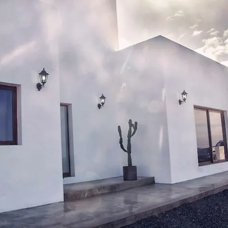 Casa De La Nobleza Guest House Tinajo Exterior photo